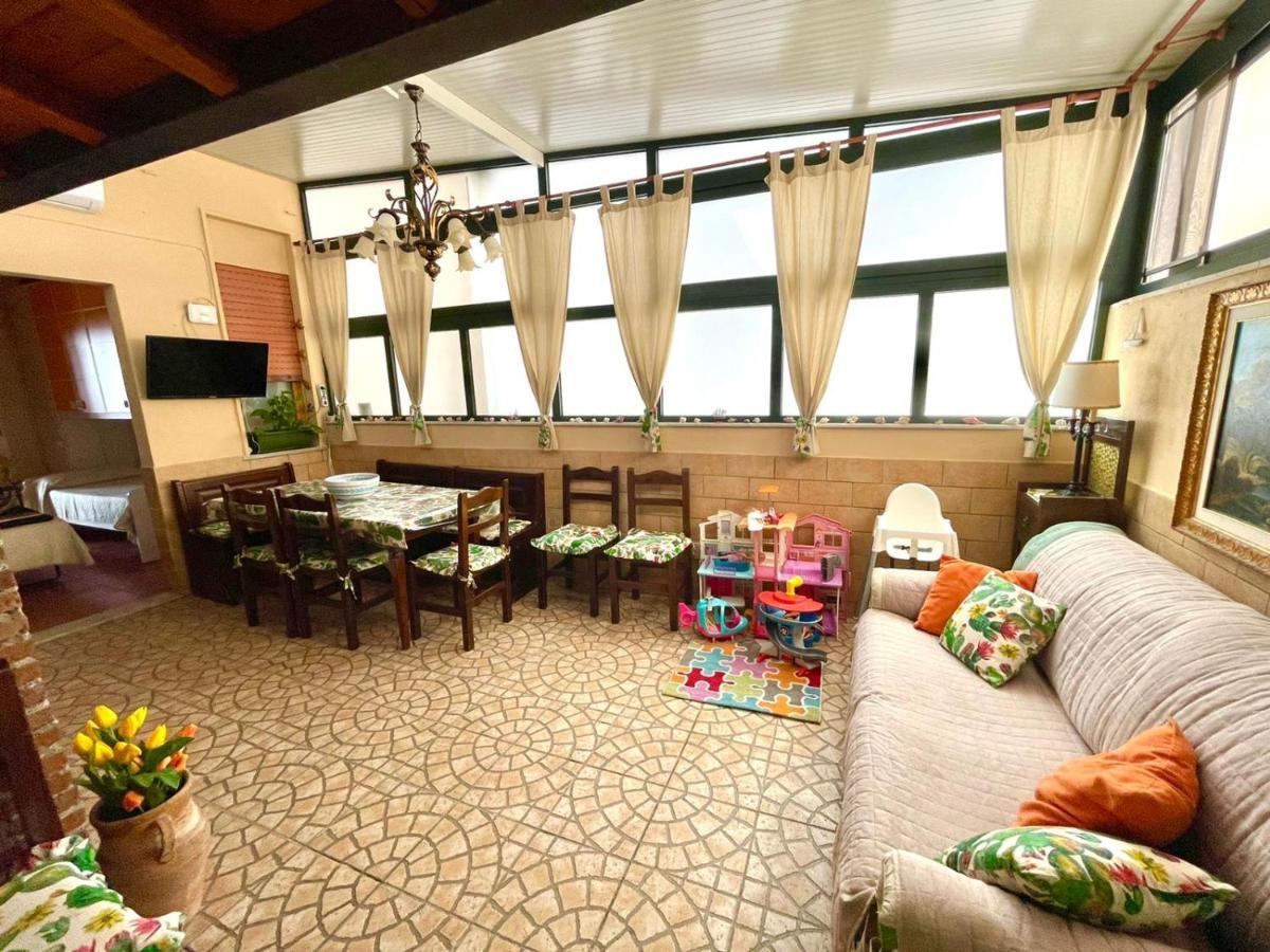 Nice Sicily Little Family Home アチレアーレ エクステリア 写真