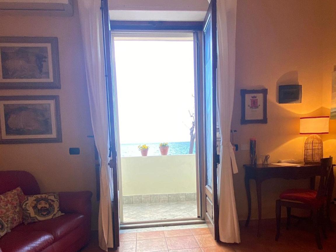 Nice Sicily Little Family Home アチレアーレ エクステリア 写真